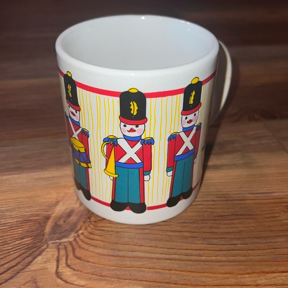 Vintage nutcracker mug - Picture 1 of 3